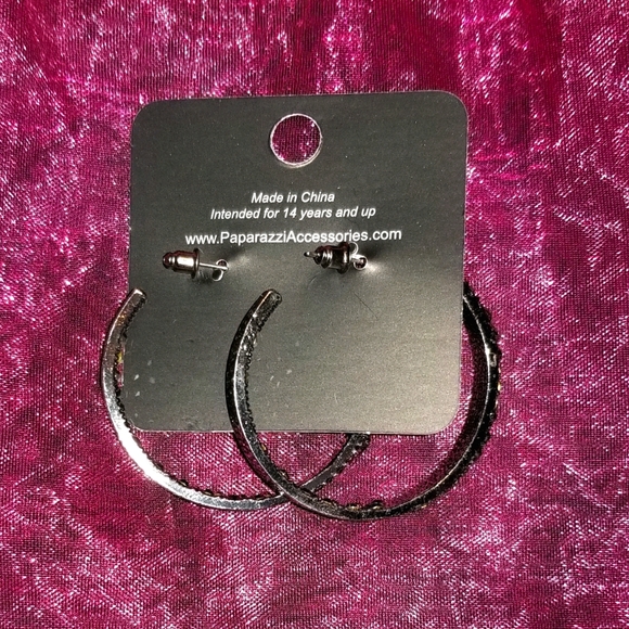 Hoop earrings - Picture 4 of 4